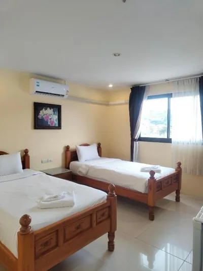 OYO Dynasty Hotel – Foto 12